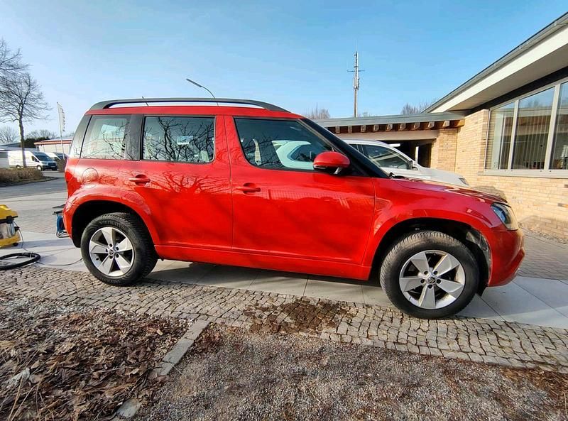 Gebraucht Skoda Yeti 105 PS (77 kW) 2014 Rot SUV