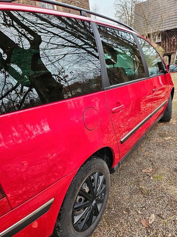 Gebraucht VW Sharan United 140 PS (102 kW) 2009 Rot Van / Kleinbus