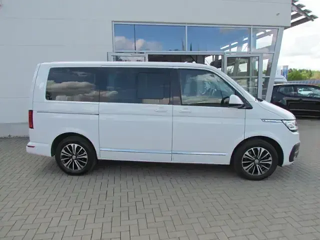 Gebraucht VW T6.1 Highline 204 PS (150 kW) 2022 Candyweiß Van