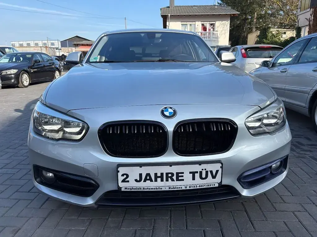 Gebraucht BMW 120 Sport Line 190 PS (139 kW) 2015 Silber Kleinwagen