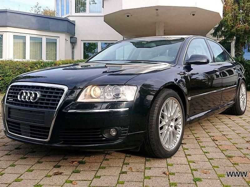 Phantomschwarz perleffekt Gebraucht 2007 Audi A8 Limousine | 11.990 € - Bild 1/4