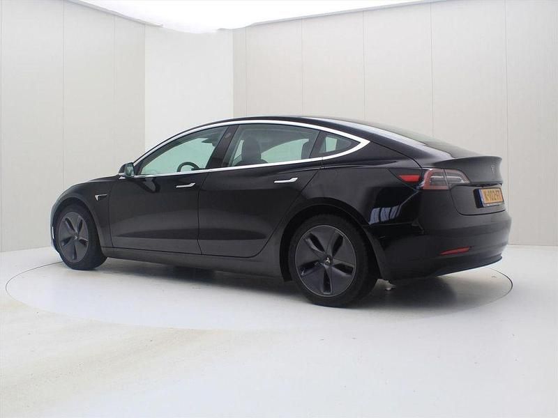 Gebraucht Tesla Model 3 Standard Range 225 kW (306 PS) 2020 Schwarz Limousine