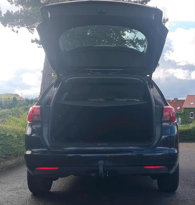 Gebraucht Opel Astra 122 PS (89 kW) 2021 Schwarz Kombi