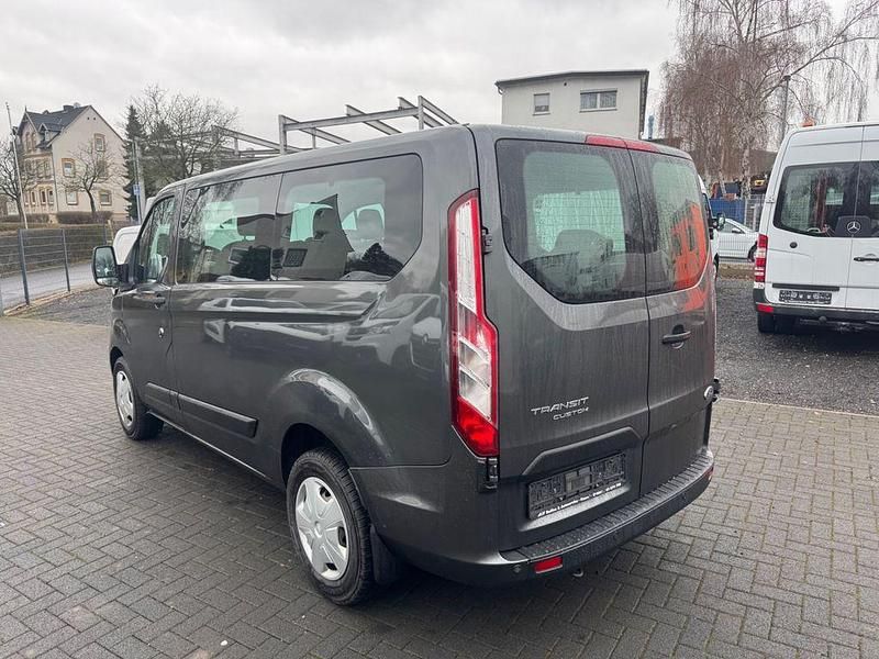 Gebraucht Ford Transit Custom Trend 131 PS (96 kW) 2019 Braun Van / Kleinbus
