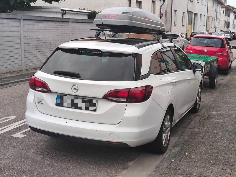 Gebraucht Opel Astra Edition 125 PS (91 kW) 2019 Weiß Kombi