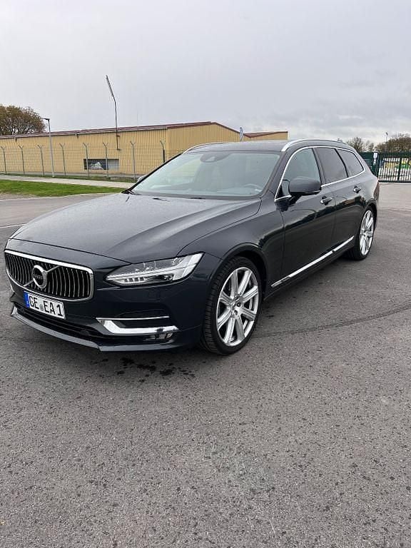 Gebraucht Volvo V90 Inscription 326 PS (239 kW) 2018 Grau Kombi