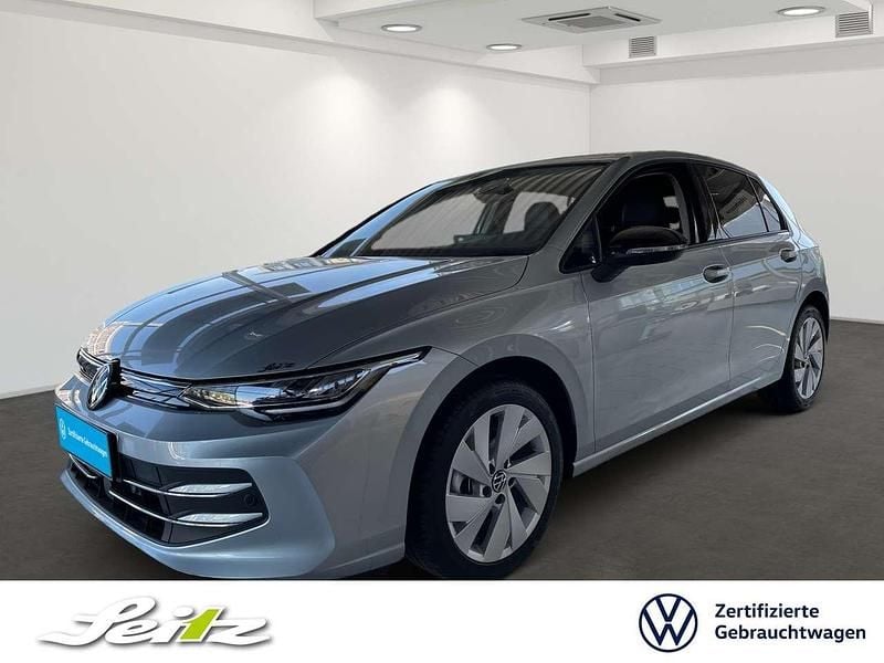 Silber Gebraucht 2025 VW Golf VIII Goal Limousine | 29.348 € (Superpreis) - Bild 1/3