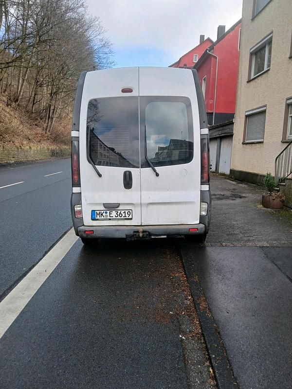 Gebraucht Opel Vivaro 101 PS (74 kW) 2006 Weiß Van / Kleinbus