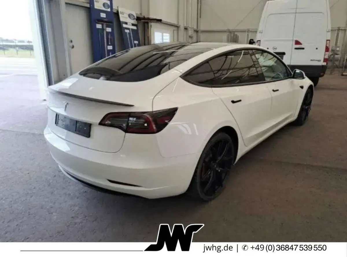Gebraucht Tesla Model 3 Performance 461 kW (627 PS) 2022 Pearl white Limousine