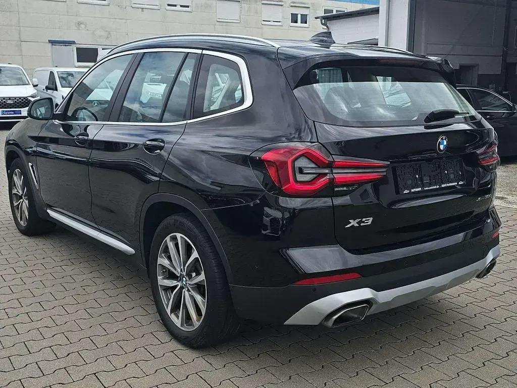 Gebraucht BMW X3 Sport Line 286 PS (210 kW) 2022 Black sapphire metallic SUV