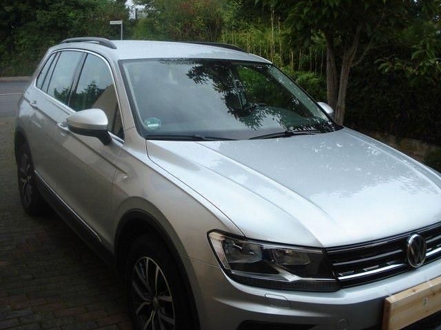 Gebraucht VW Tiguan 190 PS (139 kW) 2020 Silber SUV