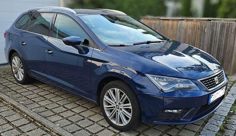 Blau Gebraucht 2017 Seat Leon XCELLENCE Kombi | 11.500 € (Fairer Preis) - Bild 1/4