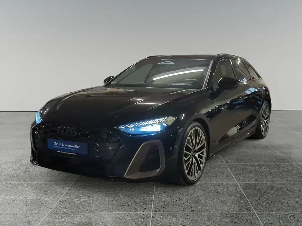 Gebraucht Audi A5 Edition .1 204 PS (150 kW) 2024 Mythosschwarz metallic Kombi