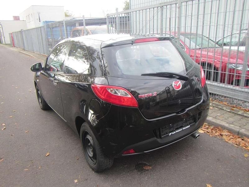 Gebraucht Mazda 2 Impuls 75 PS (55 kW) 2010 Brilliant black Kleinwagen
