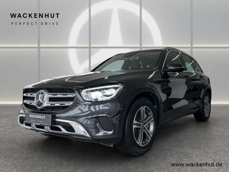 Grau Gebraucht 2020 Mercedes GLC300e SUV | 33.490 € (Fairer Preis) - Bild 1/4