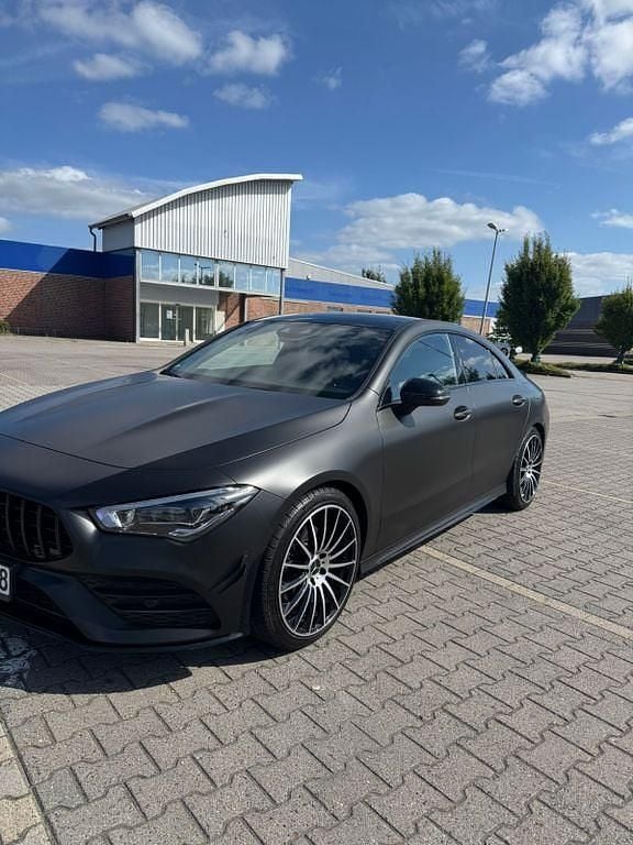 Schwarz Gebraucht 2023 Mercedes CLA220 Limousine | 34.900 € (Fairer Preis) - Bild 1/4
