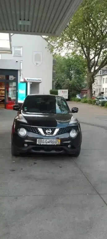 Gebraucht Nissan Juke Tekna 110 PS (80 kW) 2016 Schwarz SUV
