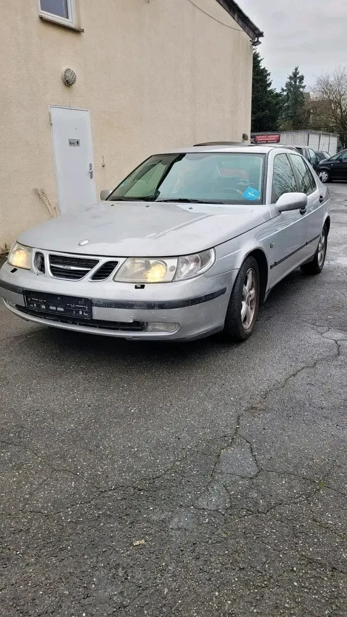 Usata Saab 9-5 200 CV (147 kW) 2002 Argento Berlina