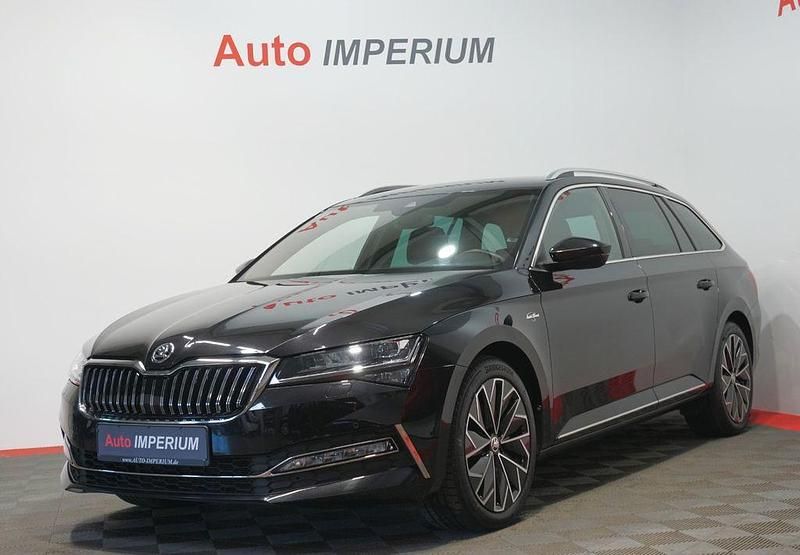 Schwarz Gebraucht 2022 Skoda Superb LAURIN & KLEMENT Kombi | 30.990 € (Fairer Preis) - Bild 1/4
