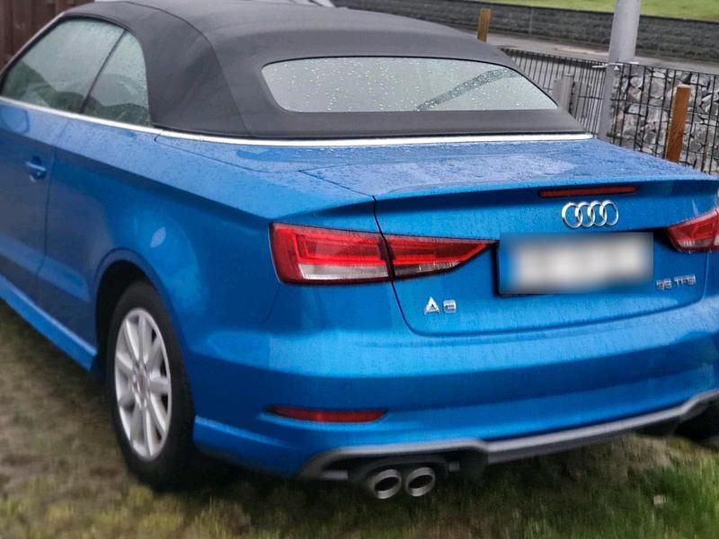 Gebraucht Audi A3 Cabriolet 150 PS (110 kW) 2020 Blau Cabrio