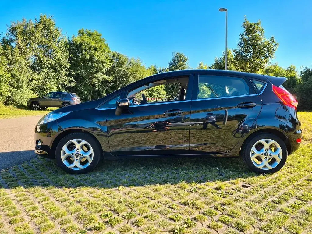 Gebraucht Ford Fiesta Titanium 82 PS (60 kW) 2009 Schwarz Limousine
