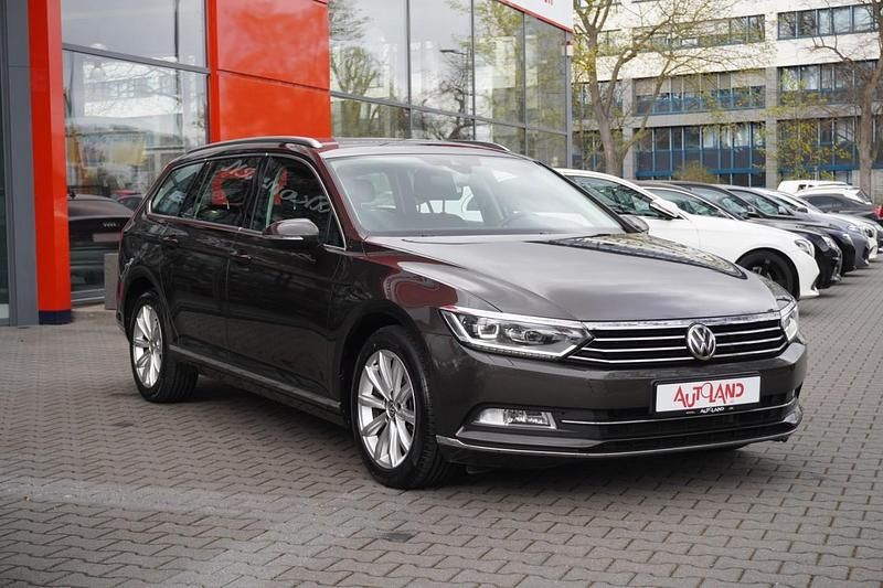 Gebraucht VW Passat Highline 190 PS (139 kW) 2015 Grau Kombi