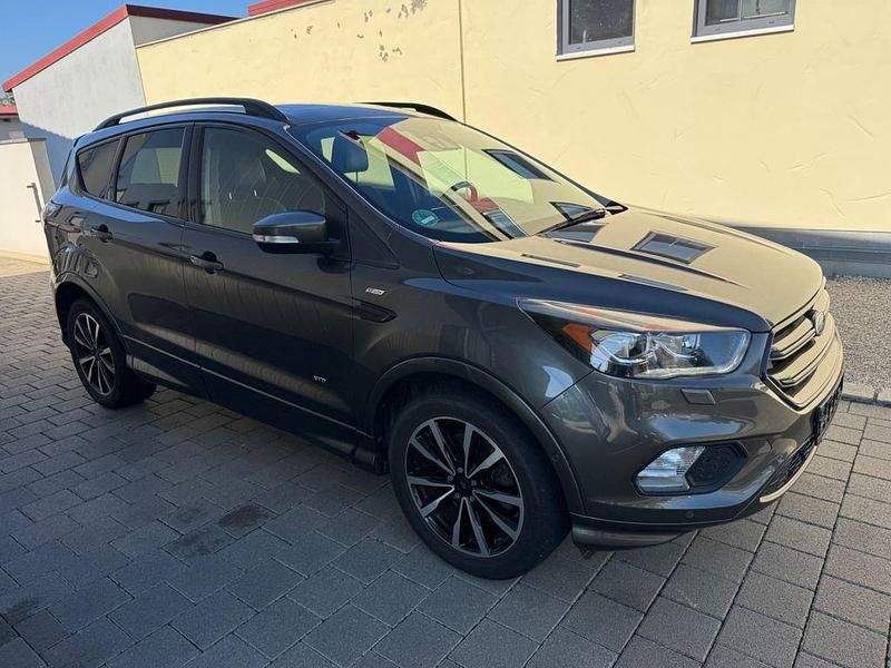 Gebraucht Ford Kuga ST-Line 179 PS (131 kW) 2017 Grau SUV