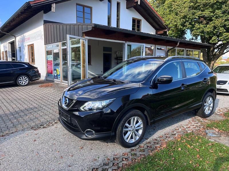 Schwarz Gebraucht 2016 Nissan Qashqai Acenta SUV | 10.990 € (Fairer Preis) - Bild 1/4