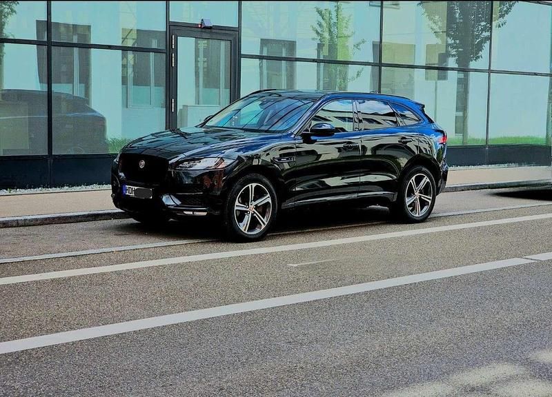 Schwarz Gebraucht 2017 Jaguar F-Pace R-Sport SUV | 29.150 € (Fairer Preis) - Bild 1/4