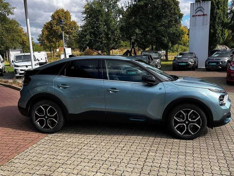 Gebraucht Citroën e-C4 Shine 100 kW (136 PS) 2023 Blau Limousine