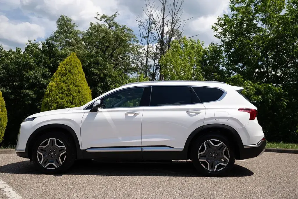 Gebraucht Hyundai Santa Fe 265 PS (194 kW) 2023 Weiß SUV