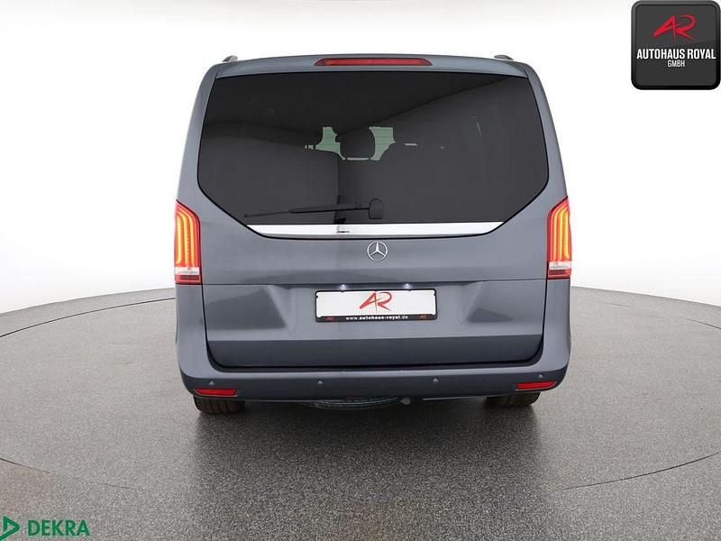 Gebraucht Mercedes V250 190 PS (139 kW) 2017 Flintgrau Van / Kleinbus