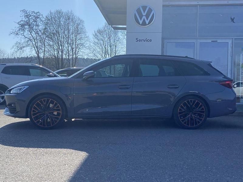 Gebraucht Cupra Leon VZ 245 PS (180 kW) 2023 Grau Limousine