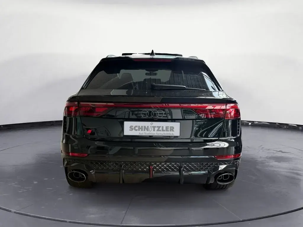 Neu Audi RS Q8 Performance 640 PS (470 kW) 2026 Schwarz SUV
