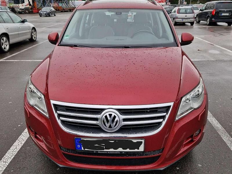 Gebraucht VW Tiguan Sport 150 PS (110 kW) 2009 Rot SUV