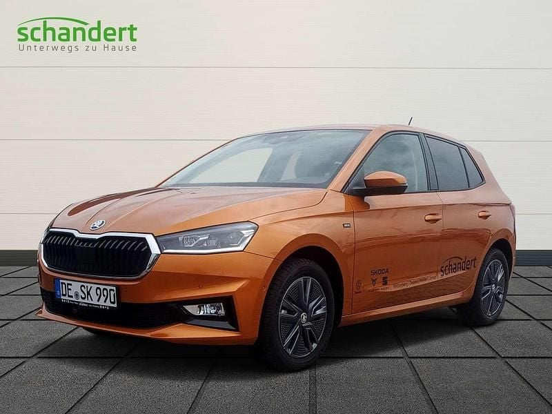 Phoenixorange metallic Gebraucht 2024 Skoda Fabia Drive Limousine | 22.770 € (Fairer Preis) - Bild 1/4