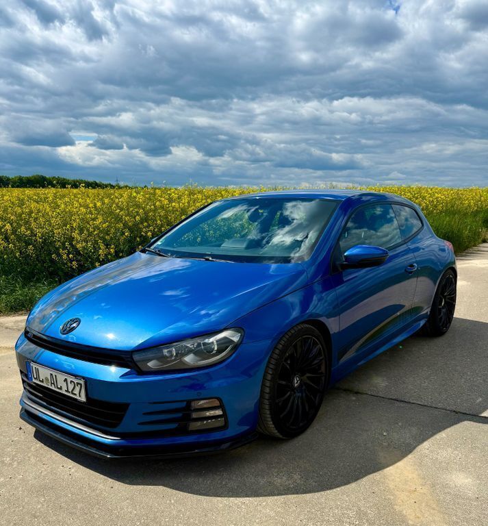 Blau Gebraucht 2014 VW Scirocco R-line Coupé | 11.500 € (Guter Preis) - Bild 1/4