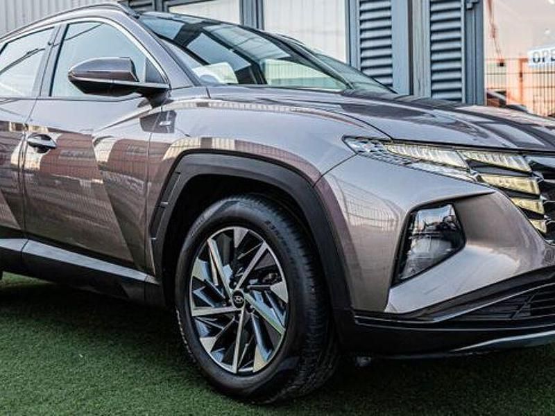 Gebraucht Hyundai Tucson Select 150 PS (110 kW) 2023 Braun SUV