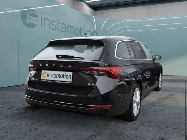 Schwarz Gebraucht 2022 Skoda Octavia Style Kombi | 26.649 € (Teuer) - Bild 1/2