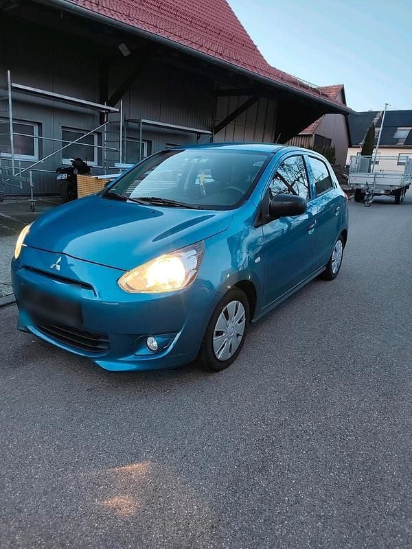 Gebraucht Mitsubishi Space Star 71 PS (52 kW) 2015 Blau Kleinwagen