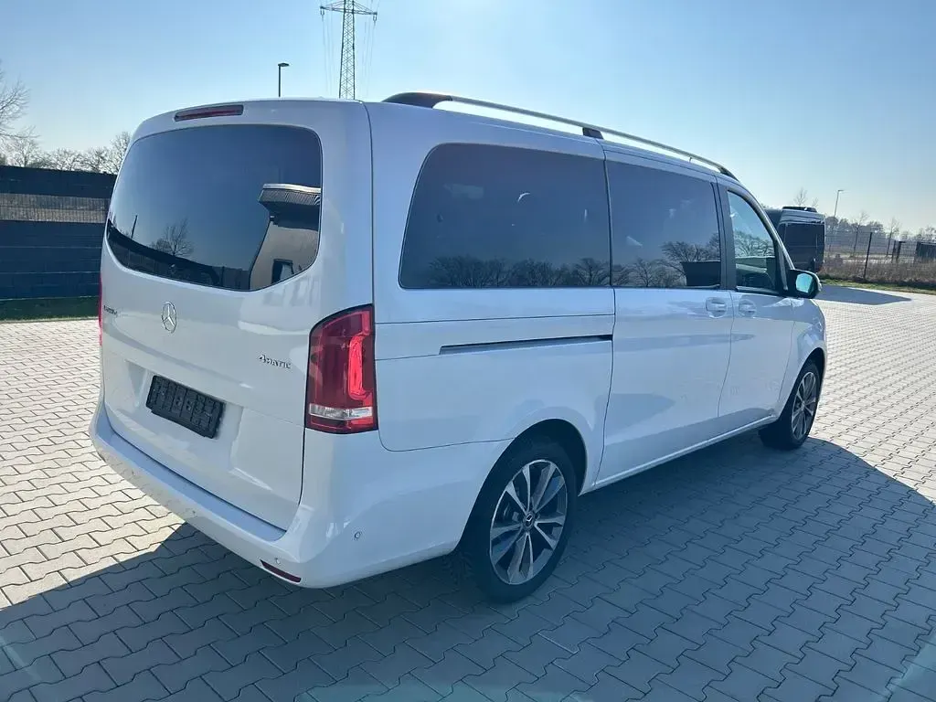 Gebraucht Mercedes V250 Edition 190 PS (139 kW) 2019 Weiß Van / Kleinbus