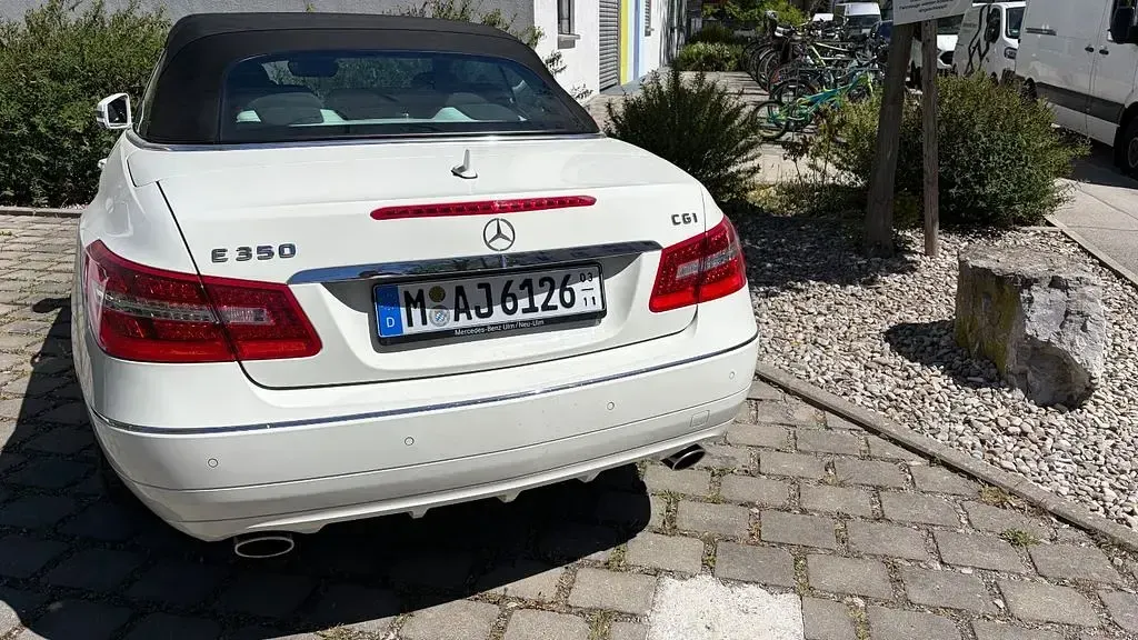 Gebraucht Mercedes E350 Elegance 292 PS (214 kW) 2010 Silber Cabrio