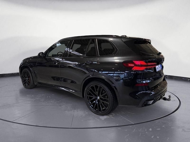 Gebraucht BMW X5 Performance 286 PS (210 kW) 2023 Schwarz SUV
