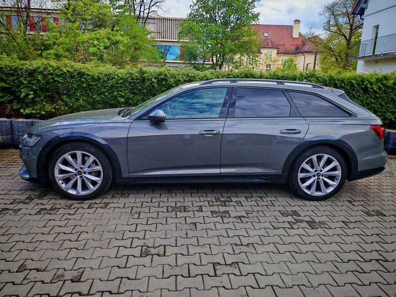 Gebraucht Audi A6 Allroad Basis 286 PS (210 kW) 2022 Grau Kombi