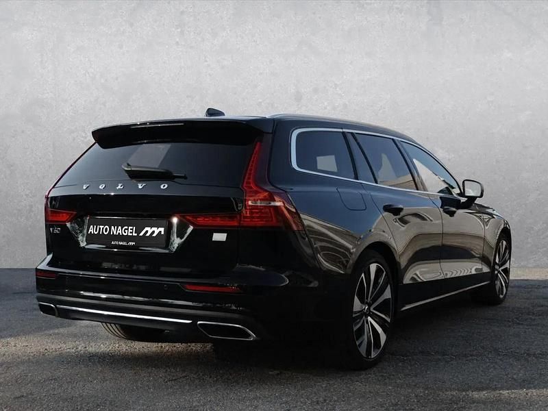 Gebraucht Volvo V60 455 PS (334 kW) 2022 Schwarz Kombi