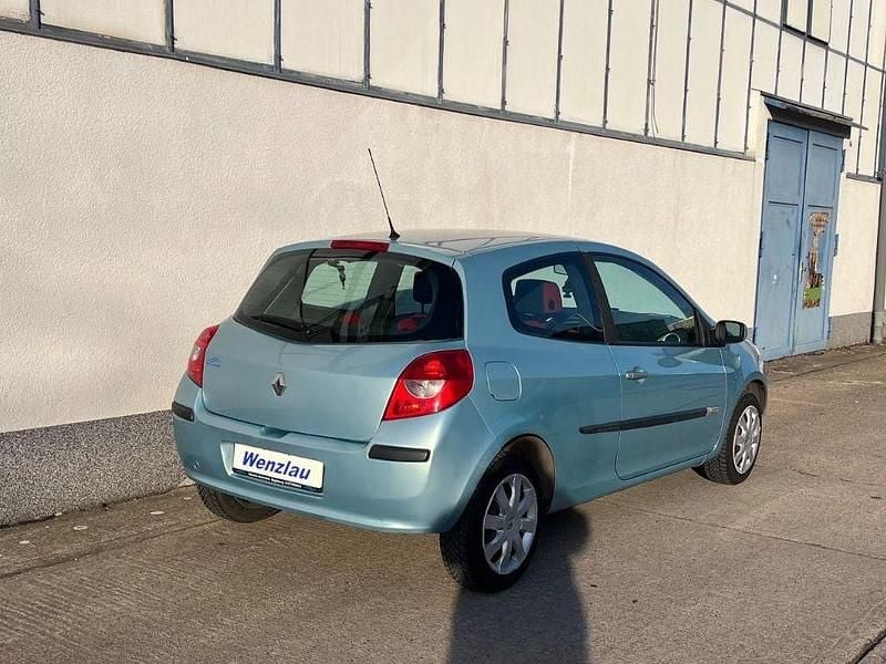 Gebraucht Renault Clio II Campus 75 PS (55 kW) 2007 Blau Kleinwagen