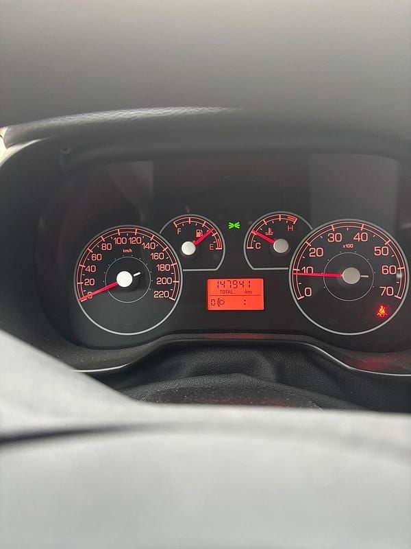 Schwarz Gebraucht 2008 Fiat Punto Kleinwagen | 1.800 € (Fairer Preis) - Bild 1/4