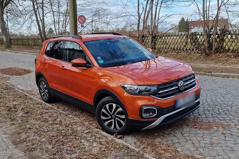Gebraucht VW T-Cross Active 95 PS (69 kW) 2023 Orange SUV