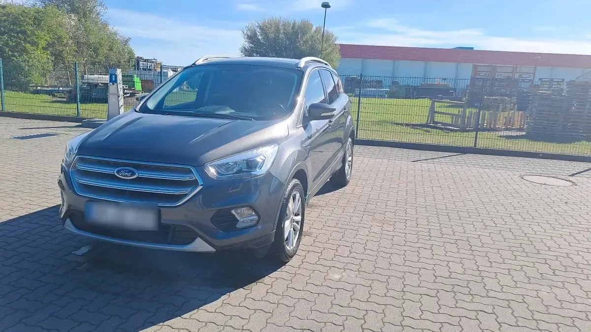 Używany Ford Kuga 150 KM (110 kW) 2018 Szary SUV