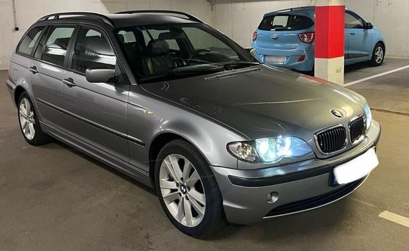 Gebraucht BMW 318 Lifestyle 143 PS (105 kW) 2003 Grau Kombi